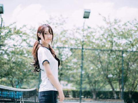 【小说】女友的闺蜜一个比一个粘人