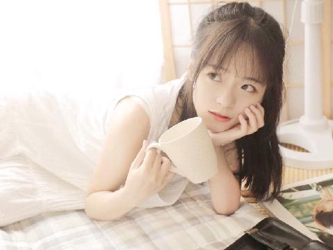 【小说】同居三年老实好友的清纯女友被我肏烂了