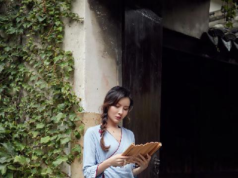 【色图】尤蜜网湖北绝色美模充满书卷气的古风诱惑写真 - 黄金宝儿