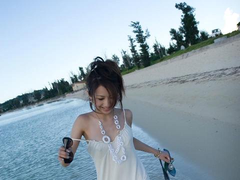 海滩上的正妹