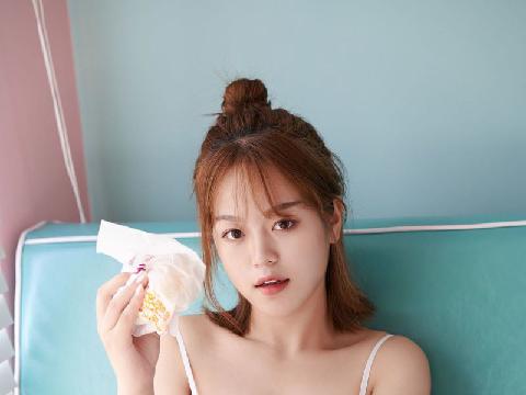 【色图】西安清纯学生美模大胆全裸秀纯天然豪乳嫩体写真 - 咕噜Sweet