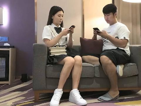 【视频】小宝寻花 19岁极品清纯乖乖女，娇羞软萌惹人爱
