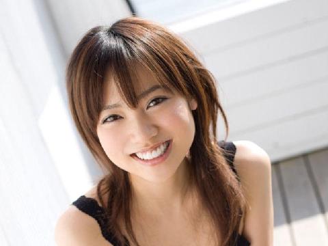 【色图】甜美可人的日本卡娃儿AV小美女大胆写真 - 伊东遥