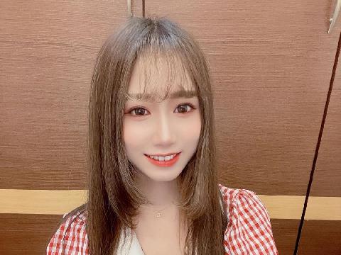 【色图】妖艳女孩晓晓 电眼摆出无辜的表情让人受不了