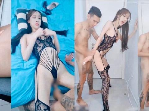 【视频】身高竟高达180CM的超高电杆型妹子，很清纯很瘦胸大，站着操她还够不着