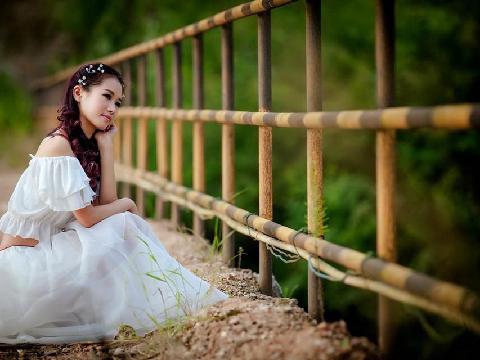 【小说】人妻教师的群交派对
