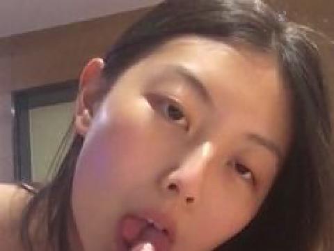 【视频】台湾自拍外流 女大学生每次放假 就是约出来干