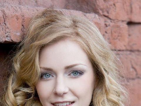 【色图】令人难忘的俄国著名熟女美模的诱人玉体 - Sharon D