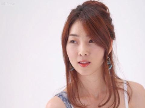 【色图】极品美女韩模惠英超大尺度掰穴人体