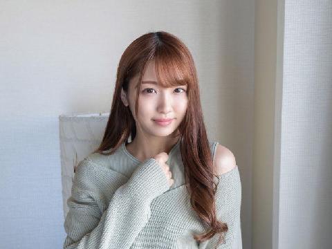亮丽可爱玉体诱人的日本援交妹妹