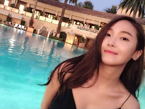 [分享]少女时代jessica的成瘾治疗