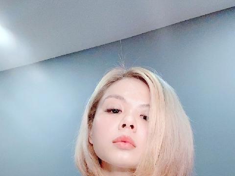 【色图】白白净净、奶子挺美的泰国女郎