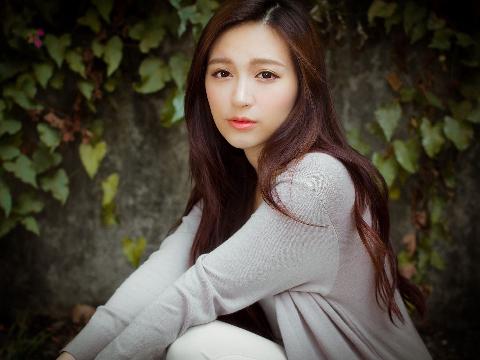 【小说】老婆如何从一个单纯女人变成淫欲十足的荡妇