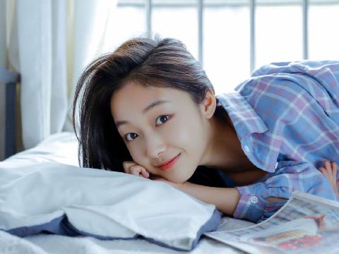 【小说】虚假恋爱（我把校花女友和总裁姐姐送给了室友）