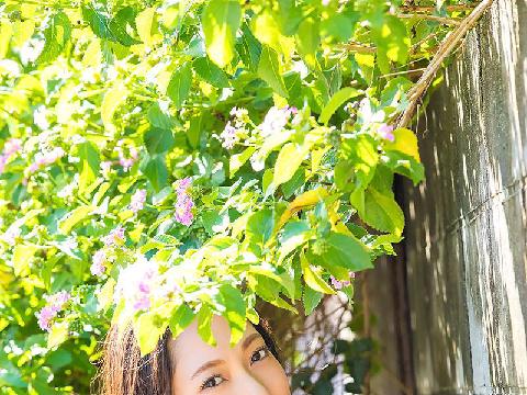 【色图】散发着女人味的东洋AV柔情美熟女部屋勾人写真 - 三田羽衣