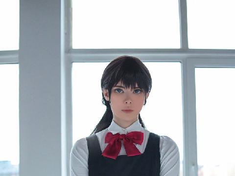 【色图】留双马尾的女学生全裸扮演COS电锯人