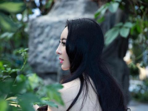 推女郎 典雅长发少妇 木婉晴 薄纱内衣写真