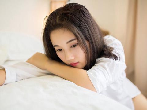 【小说】电梯故障，涨奶巨乳人妻求我帮忙