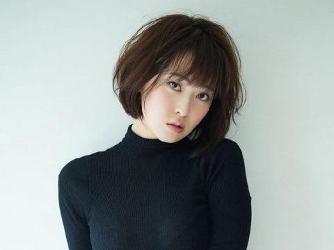 【色图】清丽迷人的东洋美熟女火辣勾人写真 - 忍野莎拉
