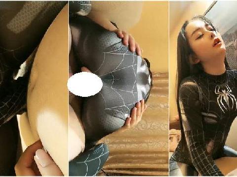【视频】酒店啪啪热巴姐妹花,COSpaly暗黑蜘蛛侠,开档道具服装慢慢坐下来,把小茓撑的老大