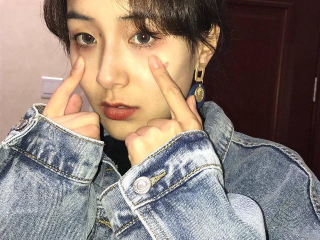 【视频】极品御姐女友性爱泄密被艹得大脑空白直喊爸爸