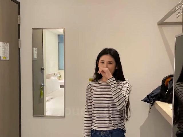 【视频】南橘子绝版性爱-约操长腿健身牛仔裤少妇惊艳内射蝴蝶逼